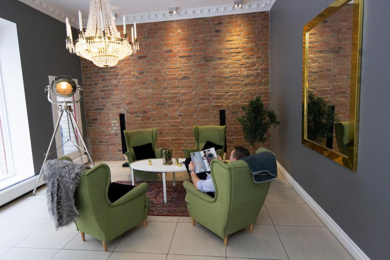 Hotell Hjalmar Όρεμπρο Εξωτερικό φωτογραφία